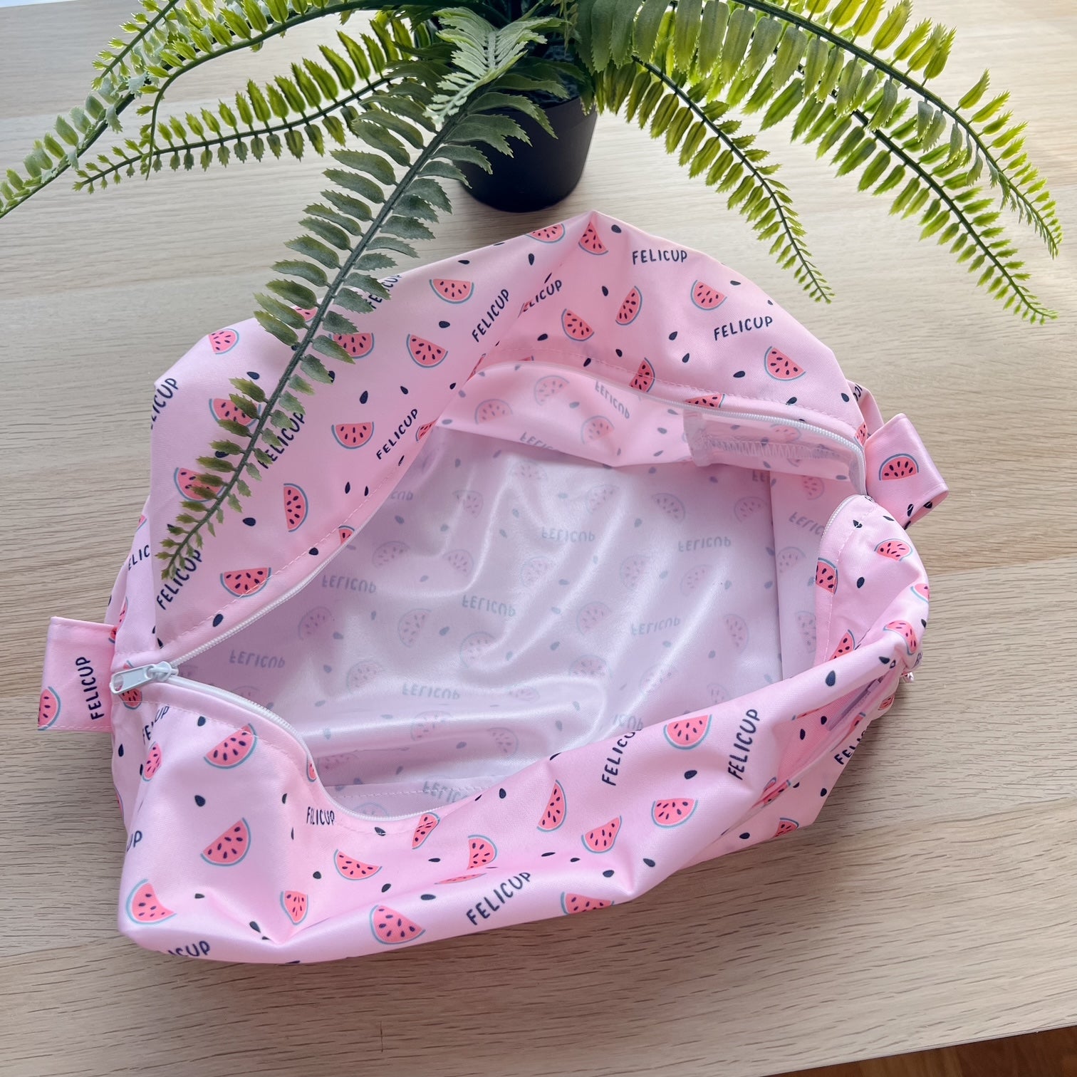 organisateur menstruel suisse